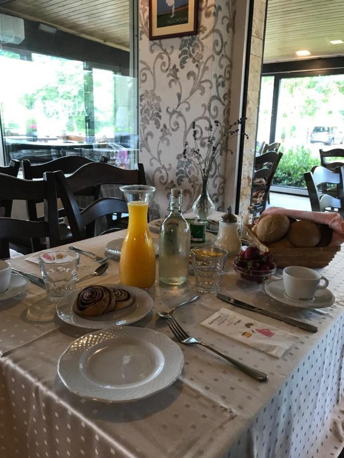 Aurora Panzio Bed & Breakfast บุค ภายนอก รูปภาพ