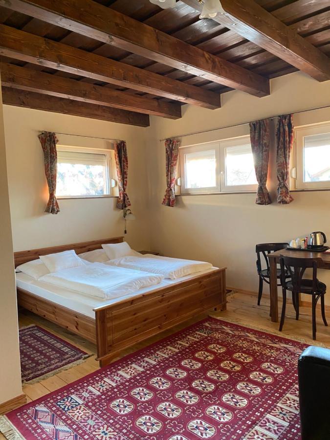 Aurora Panzio Bed & Breakfast บุค ภายนอก รูปภาพ