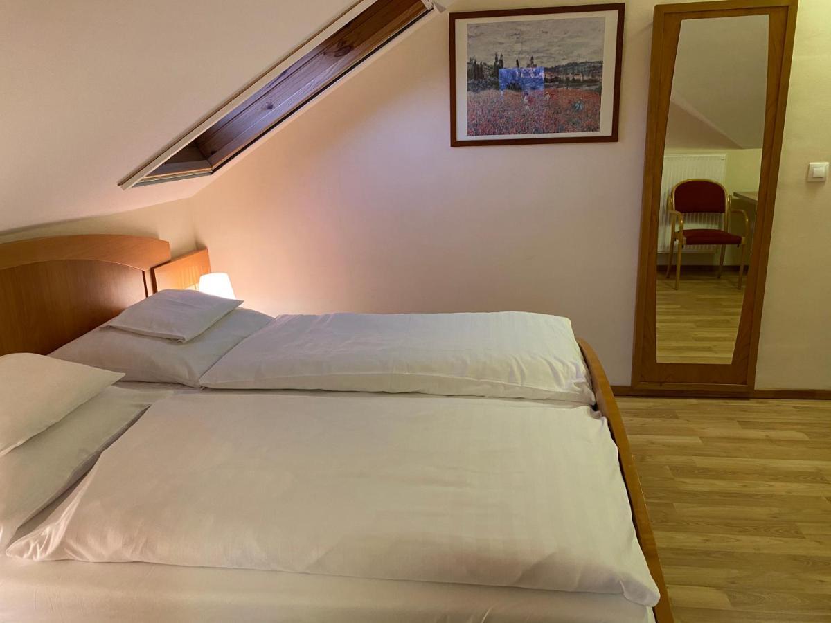 Aurora Panzio Bed & Breakfast บุค ภายนอก รูปภาพ